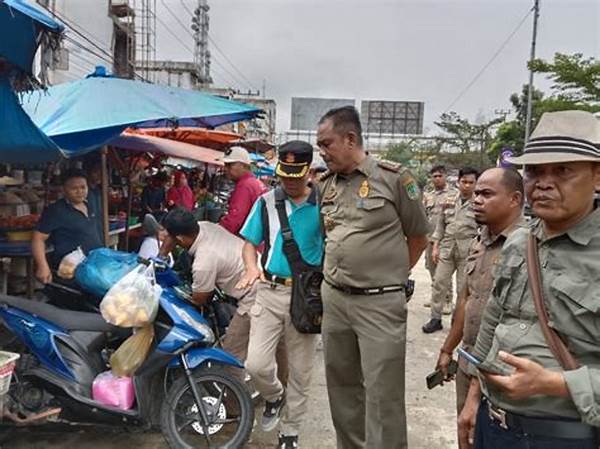 Satpol Pp Tindak Tegas Pedagang Nakal Di Pasar Pagi