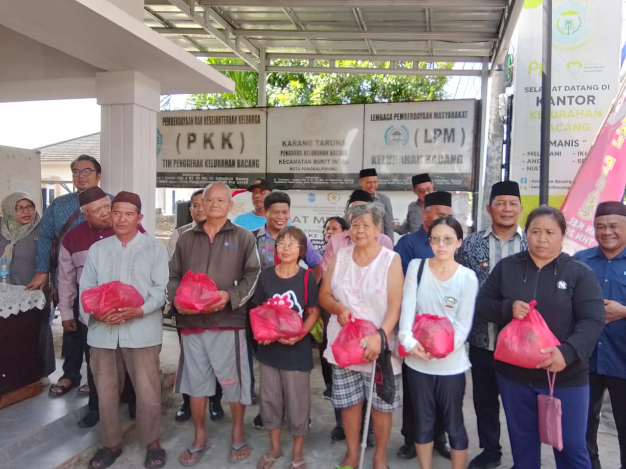 Kesbangpol dan FKUB Pangkalpinang Gelar Baksos Lintas Agama di Kelurahan Sadar Kerukunan